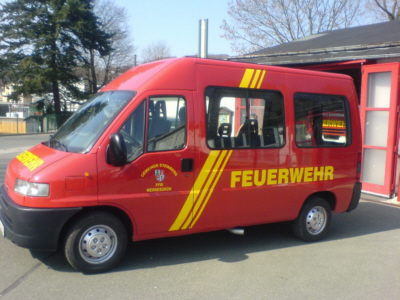 Freiwillige Feuerwehr Bekommt einene neuen Mannschaftswagen