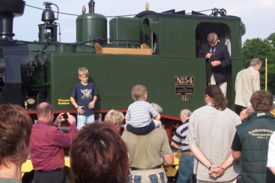 Besichtigung der ersten Nach gebauten Schnalspur - Dampflokomotive